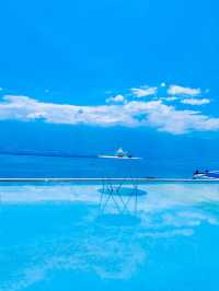 Erhai Lake Views from Infinity Pool