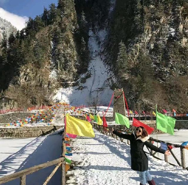 SICHUAN - Picturesque BIPENGGOU Valley! 
