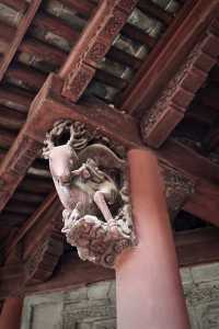 The three sculptures in the Chenghuang Temple in Shaoxing Shengzhou are truly stunning, worthy of being the number one building in Xishan.