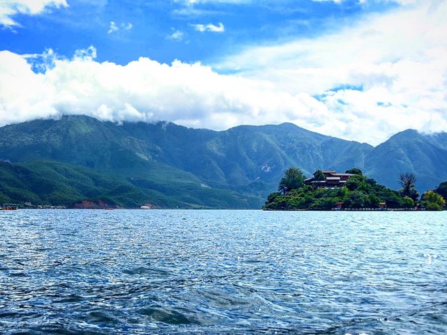 China Sichuan/Yunnan - Lugu lake