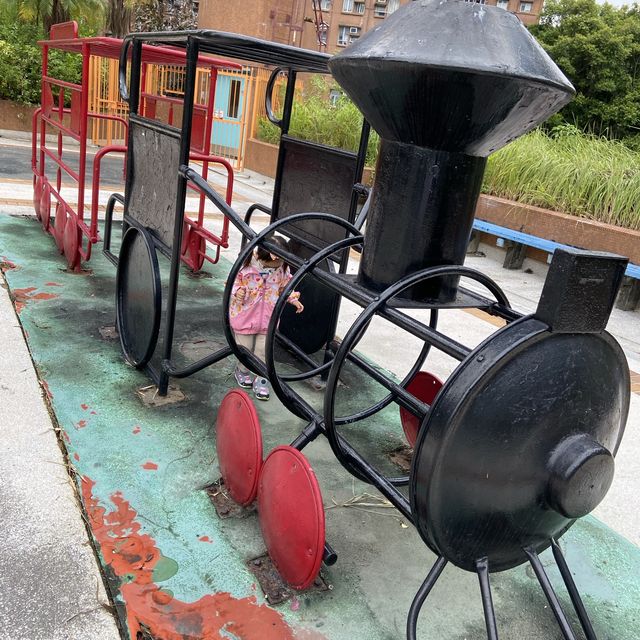 懷舊蒸氣火車頭公園