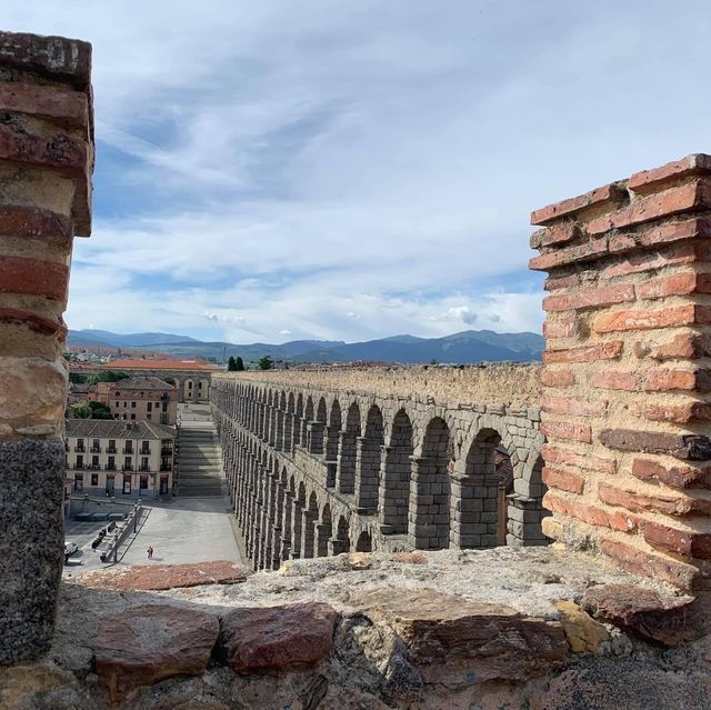 Segovia สะพานส่งน้ำ…เอกลักษณ์ของสเปน