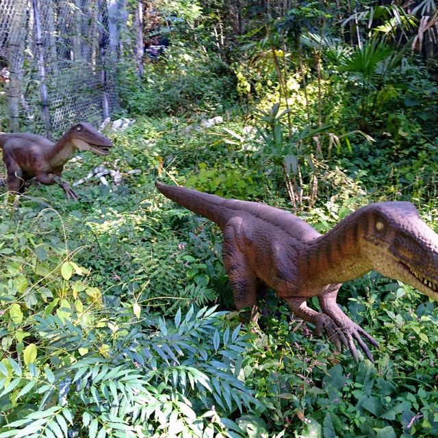 恐竜🦖と遊園地🎠🎡🎢