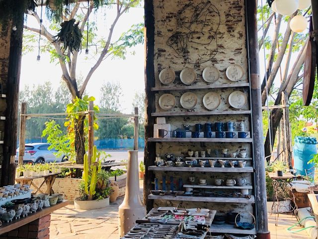 สายลม บางปู คาเฟ่เซรามิค