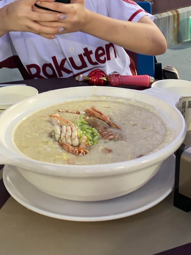 台灣桃園 樂天桃園棒球場 邊吃烤肉邊看球！