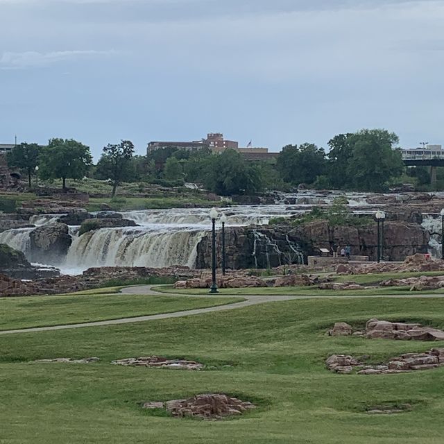 Sioux Falls got its name from this site.