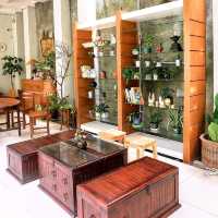 KLUWIH CAFE SEMARANG