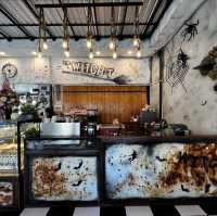 คาเฟ่แม่มด