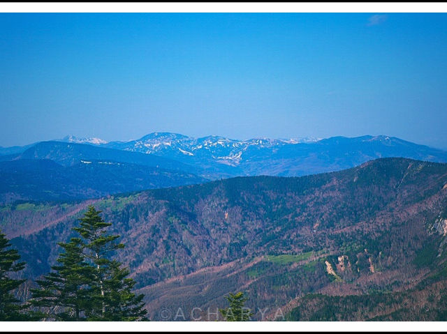 Mount Nekodate (根子岳) and Mount Azumaya(四阿)