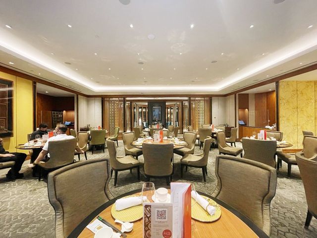 Dining options at Orchard Hotel