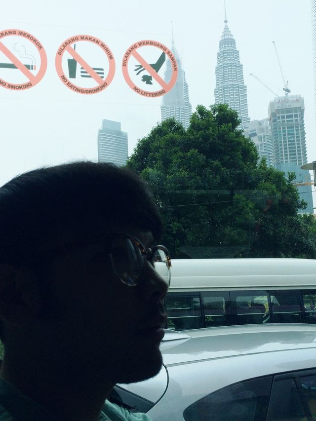 ตึกแฝดปิโตรนาส(Petronas Twin Towers)