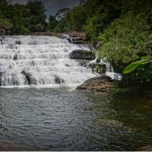 Tad Leuk ( LERK WATERFALL)