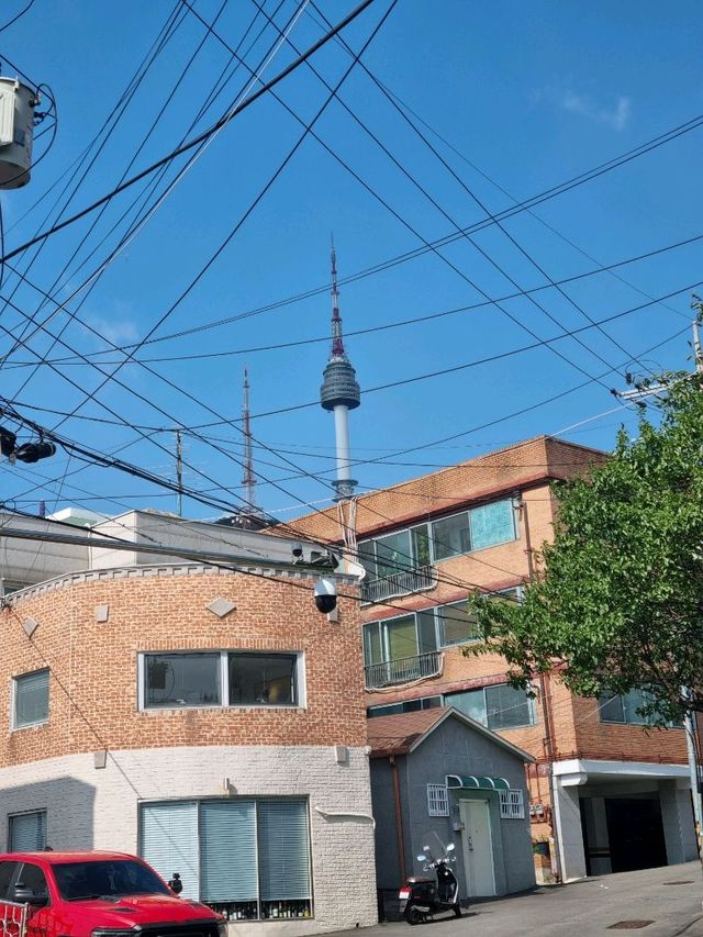 남산 바로 아래있는 마을 해방촌