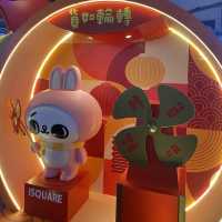 尖沙咀Isquare招財兔迎春擺設