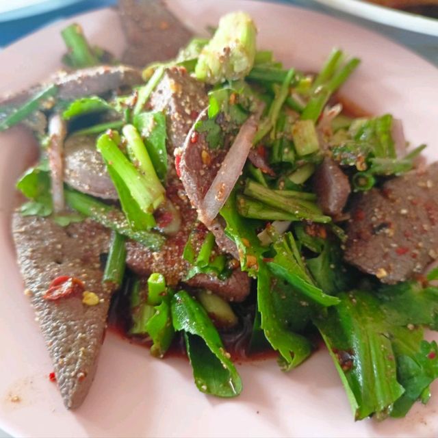 ร้านเล็ก-วาส ส้มตำเจ้าเก่าหนองจวง