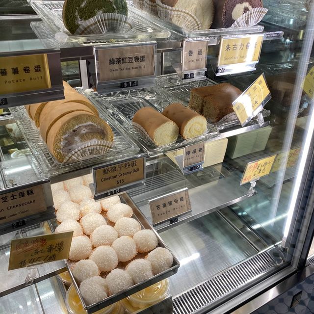 灣仔老字號餅店，七彩蜂蜜蛋卷 