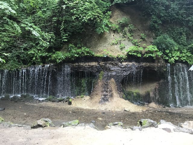 【長野】軽井沢の美しい滝「白糸の滝」
