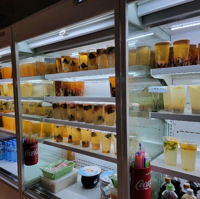 一站式品嚐台式小食+刺身+雞煲+藥膳火煱，任飲任食挑戰大胃王😂