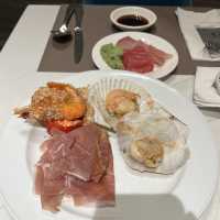 黃金海岸酒店自助晚餐buy 1 get 1 free