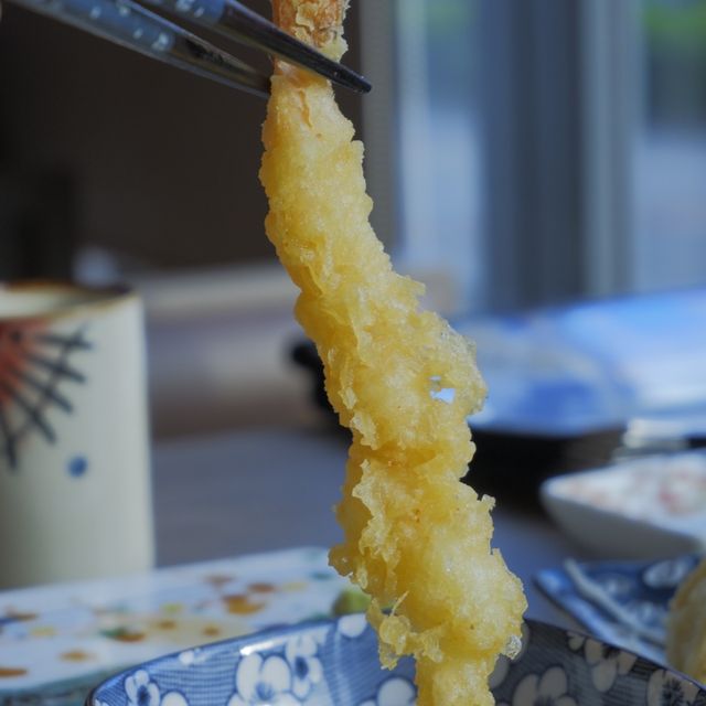 玻璃居酒屋，嘆食材新鮮的日式料理