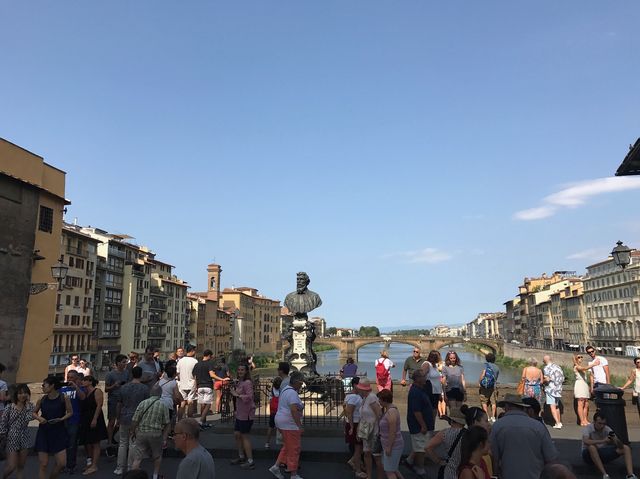 view from ponte vecchio ~ Florence 🇮🇹