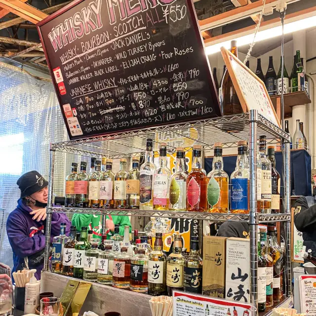 Standing Whiskey Bar 🥃 in Ueno, Japan