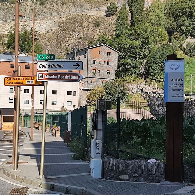 Bus and ticket to Mirador del Roc del Quer 