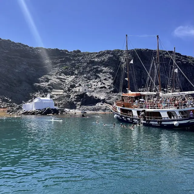 a day trip in Santorini!! 