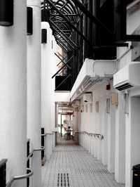 Hong Kong · Black and White Art Center hidden in the park ｜