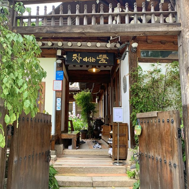 [🇰🇷, 서울] 북촌한옥마을 분위기 맛집 카페, 차마시는뜰 🍵🫖