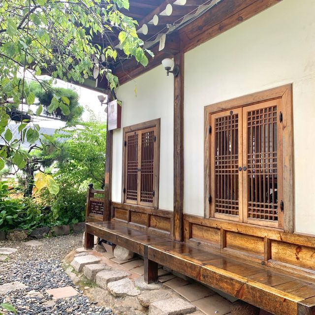 [🇰🇷, 서울] 북촌한옥마을 분위기 맛집 카페, 차마시는뜰 🍵🫖