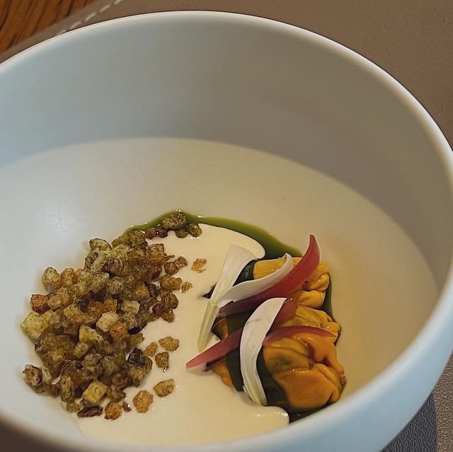 Amber 置地文华东方酒店内米芝莲2星级餐厅
