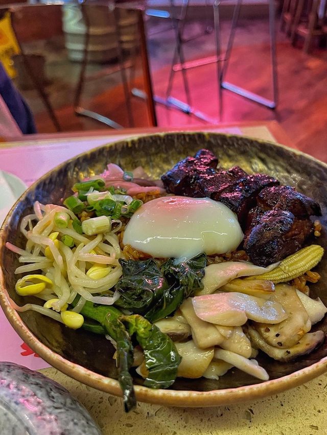 蘭桂芳超正樓上酒吧