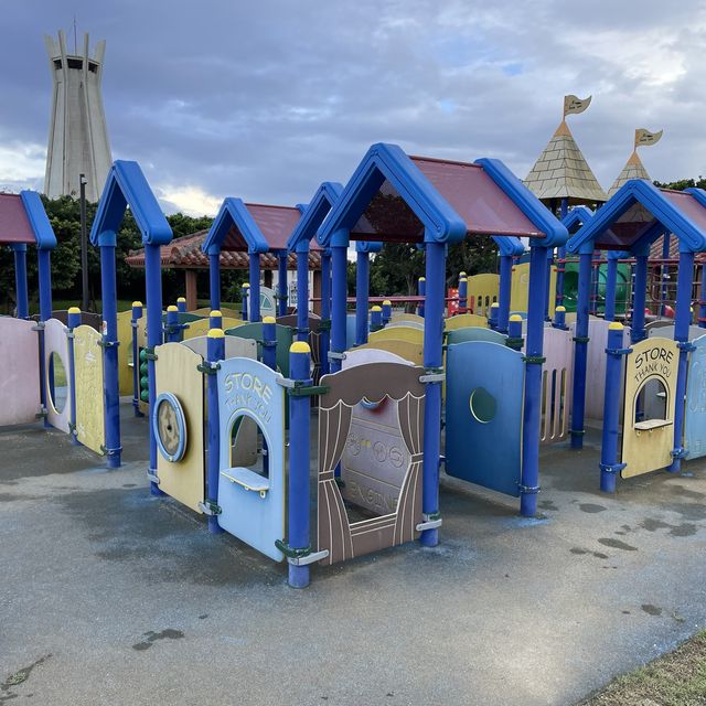 平和祈念公園の遊具がすごい