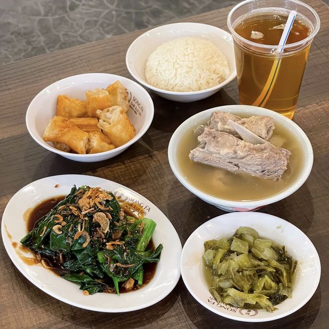 𝐅𝐨𝐮𝐧𝐭𝐚𝐢𝐧 𝐨𝐟 𝗪𝐞𝐚𝐥𝐭𝐡 | สิงคโปร์.