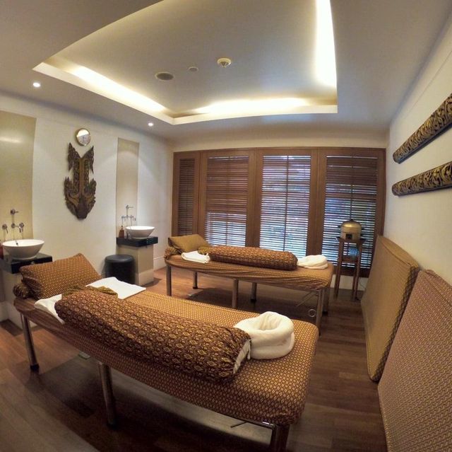 Relaxing with Thai massage 