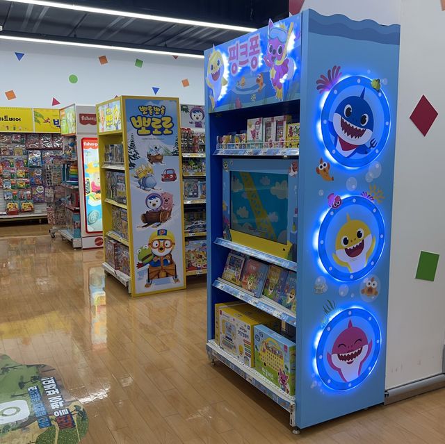 韓国/ソウル【金浦空港】ロッテモール内韓国のおもちゃ溢れるトイザらス🤖