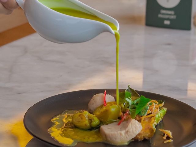 Plearn Restaurant  ร้านอาหารบนดาดฟ้าชั้น 5 