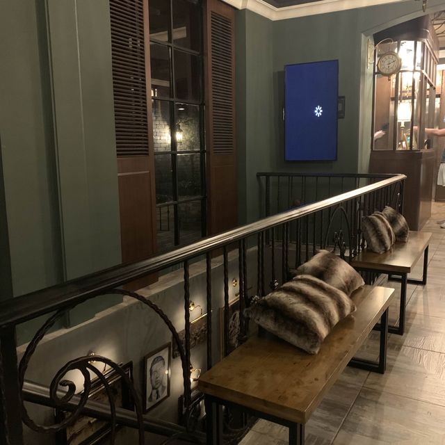 📍曼谷2022新酒店。The Coach Boutique Hotel Sukhumvit 14。