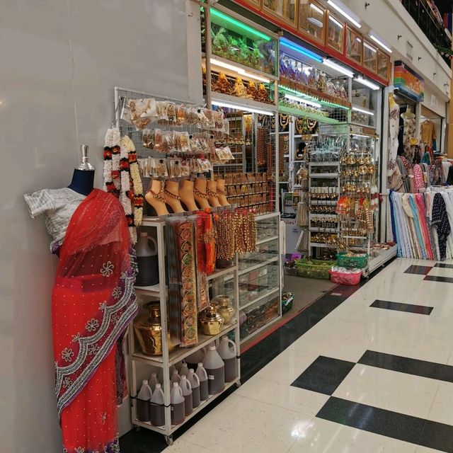 แวะมาช้อปปิ้งที่ India Emporium 