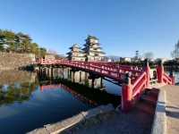 松本市必遊的日本國寶級建築 松本城