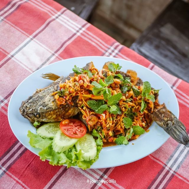 เฮือนฝ้ายคำ ร้านอาหารที่เชียงคาน