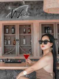le wave บาร์บนเกาะล้าน
