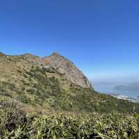 彎曲山
