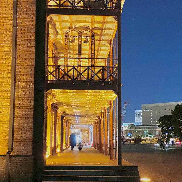 冬の夜の赤れんが倉庫