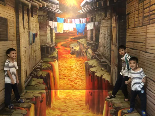 3D panting at Trick Eye Museum Singapore 