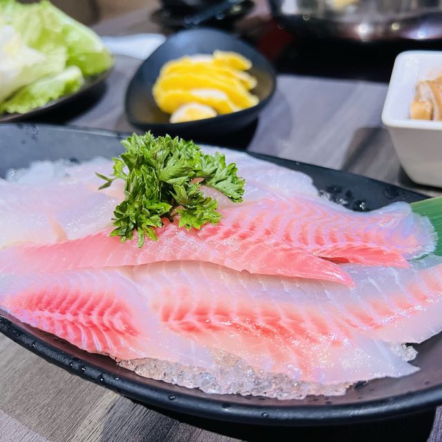 辛麻泰泰式火鍋