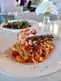 【🤍人氣純白歐陸風湖畔餐廳🍽 打卡一流✨ 】