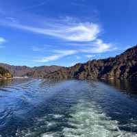 【新潟】遊覧船に乗りながら紅葉を楽しむ