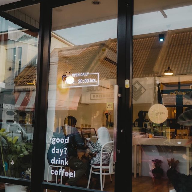 คาเฟ่ย่านตลาดเก่า ยะลา "Nous.homecafe"